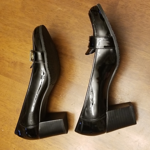 Black shoes size 7.5 - Picture 5 of 9